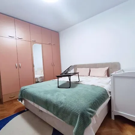 Δωμάτια σε οικογενειακή κατοικία 